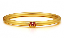 91万粉丝直播送金手镯,金手镯闪耀夺目